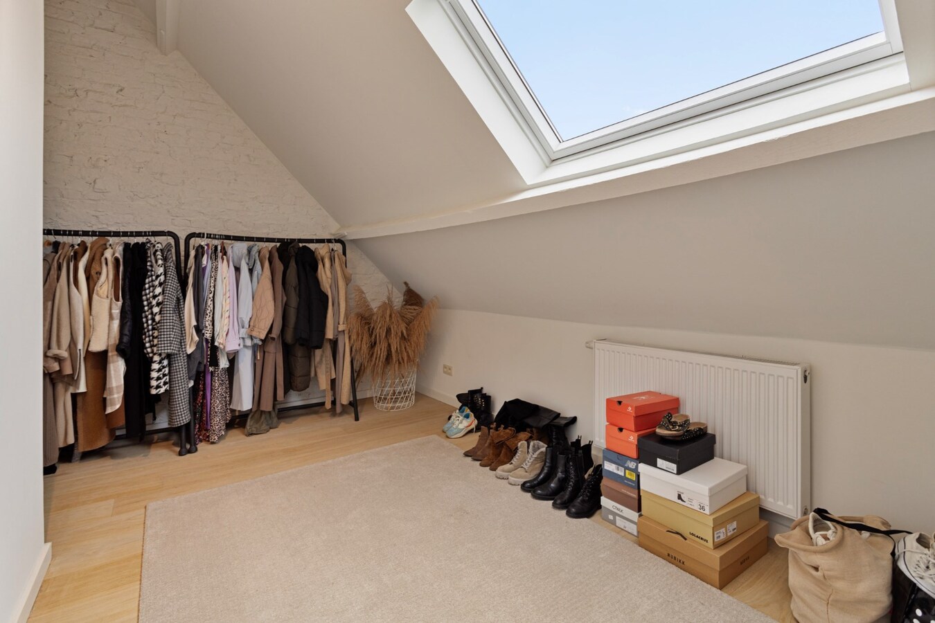 Volledig gerenoveerde en instapklare burgerwoning - 3slpks 