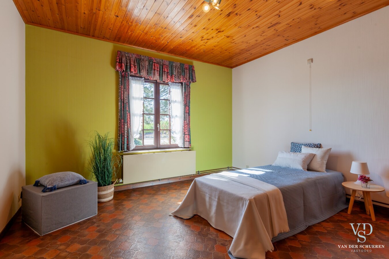 Exceptioneel landhuis met bijgebouw in groene omgeving 