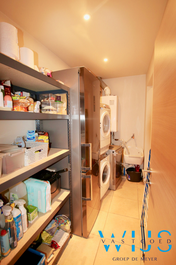 Instapklare en smaakvolle woning in hartje EEKLO 