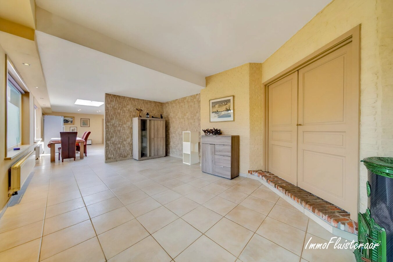 Unieke hippische accommodatie met 5 appartementen/studio’s op ruim 2,5 ha te Amougies (Henegouwen) 