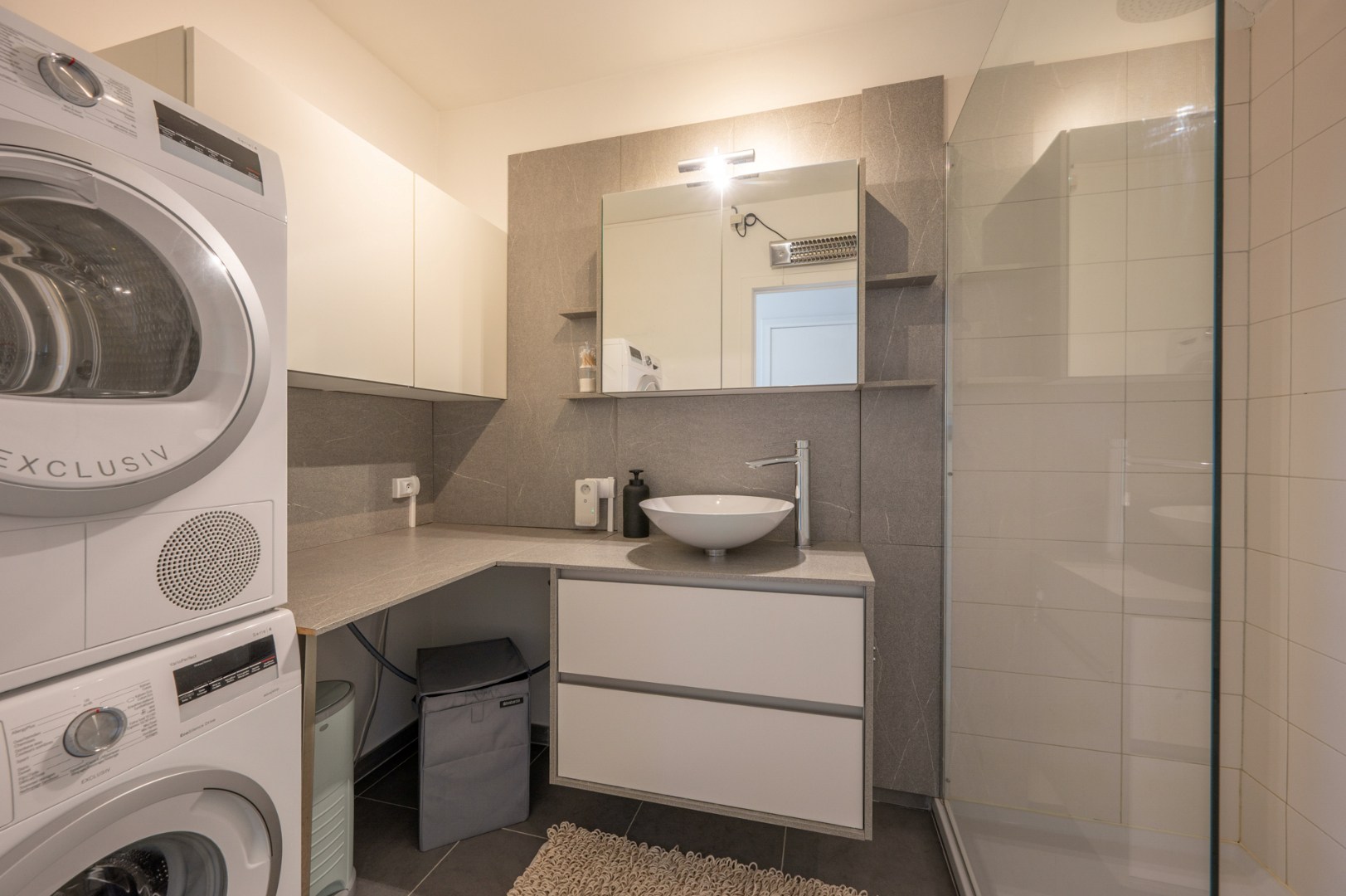 Absoluut instapklare en recent gebouwde duplex met zonneterrassen 