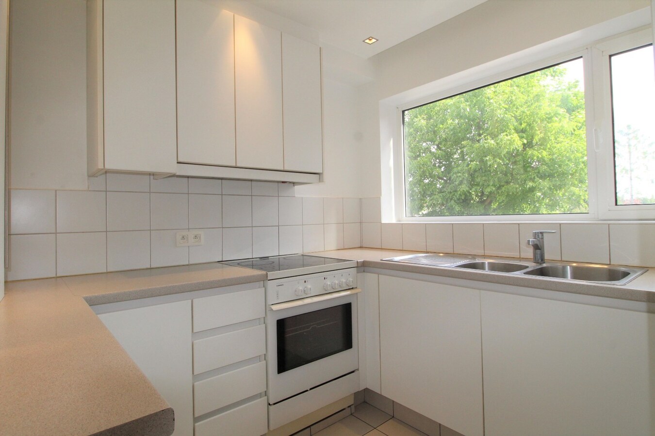 Instapklaar appartement te huur in Kortrijk ! 