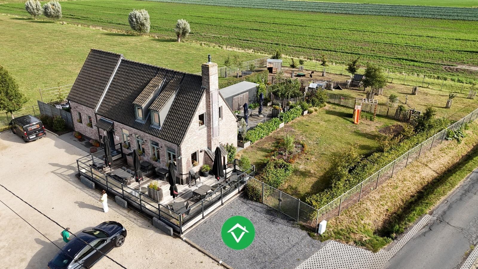 Combinatie wonen &amp; werken: horecazaak met woonst in Eernegem 