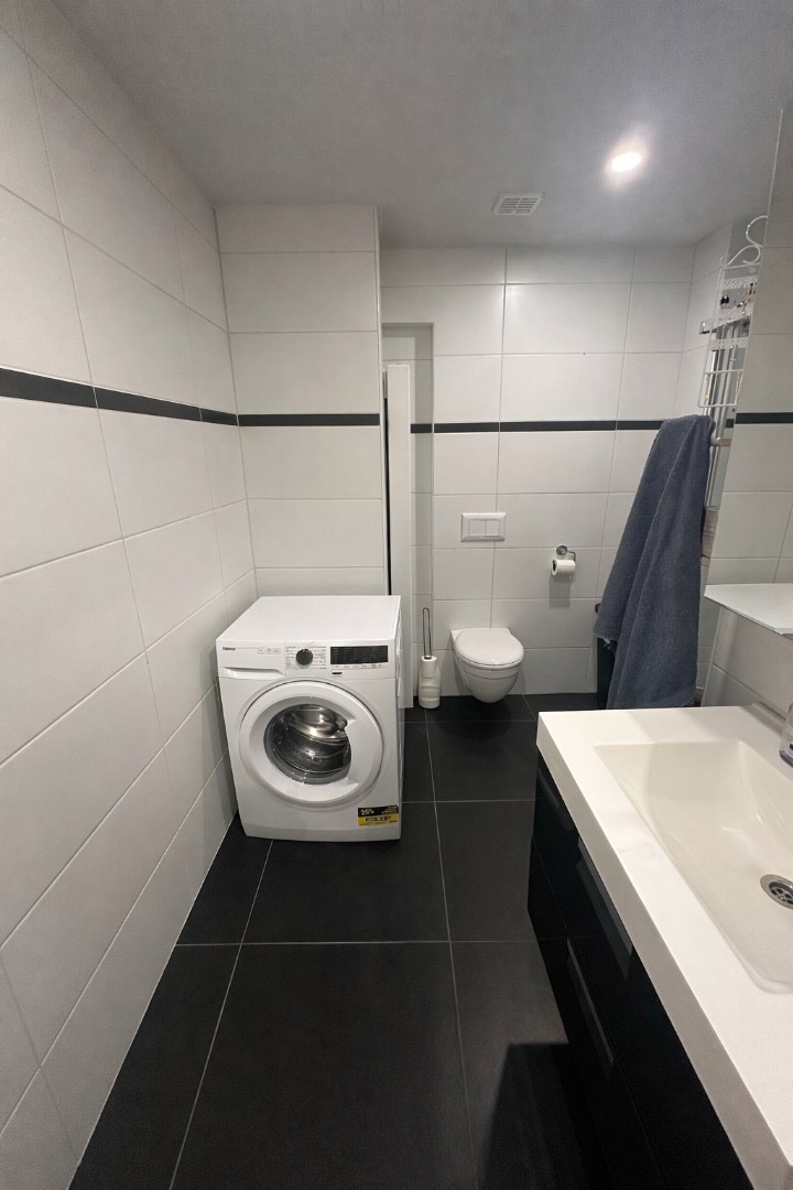 Dakappartement (120 m²!) met 2 slaapkamers, centrum Torhout 