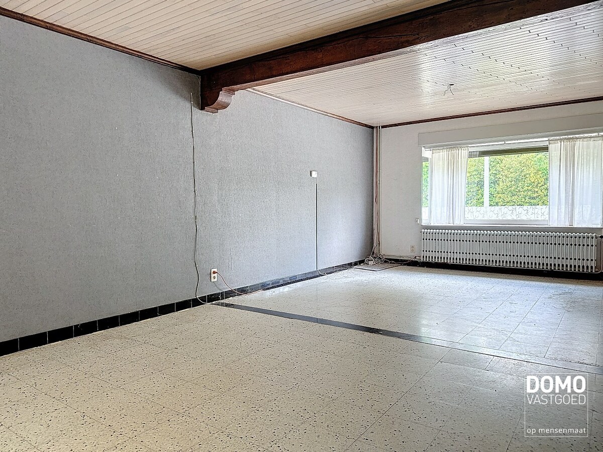 Zeer ruime half open bebouwing gelegen te Hasselt 