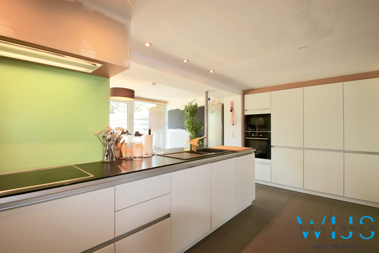 Verrassend ruim woonhuis op een TOPlocatie te Wippelgem 