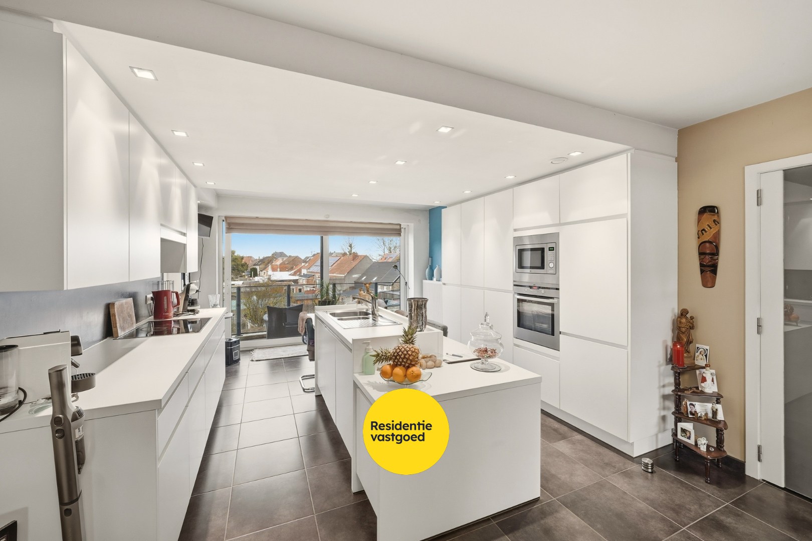 Investeringsopportuniteit: Duplexappartement (185 m²) met 2 zonneterrassen in hartje Oudenburg 