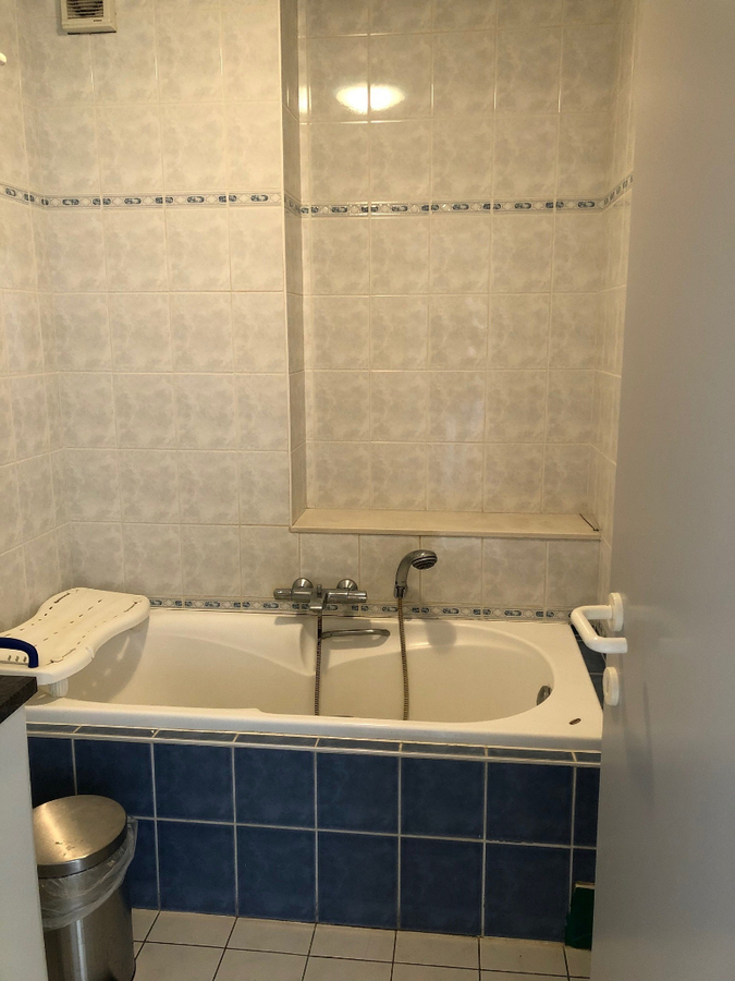 Tijdloos 2 slaapkamer appartement te centrum Asper (GEEN VASTE KOSTEN!) 