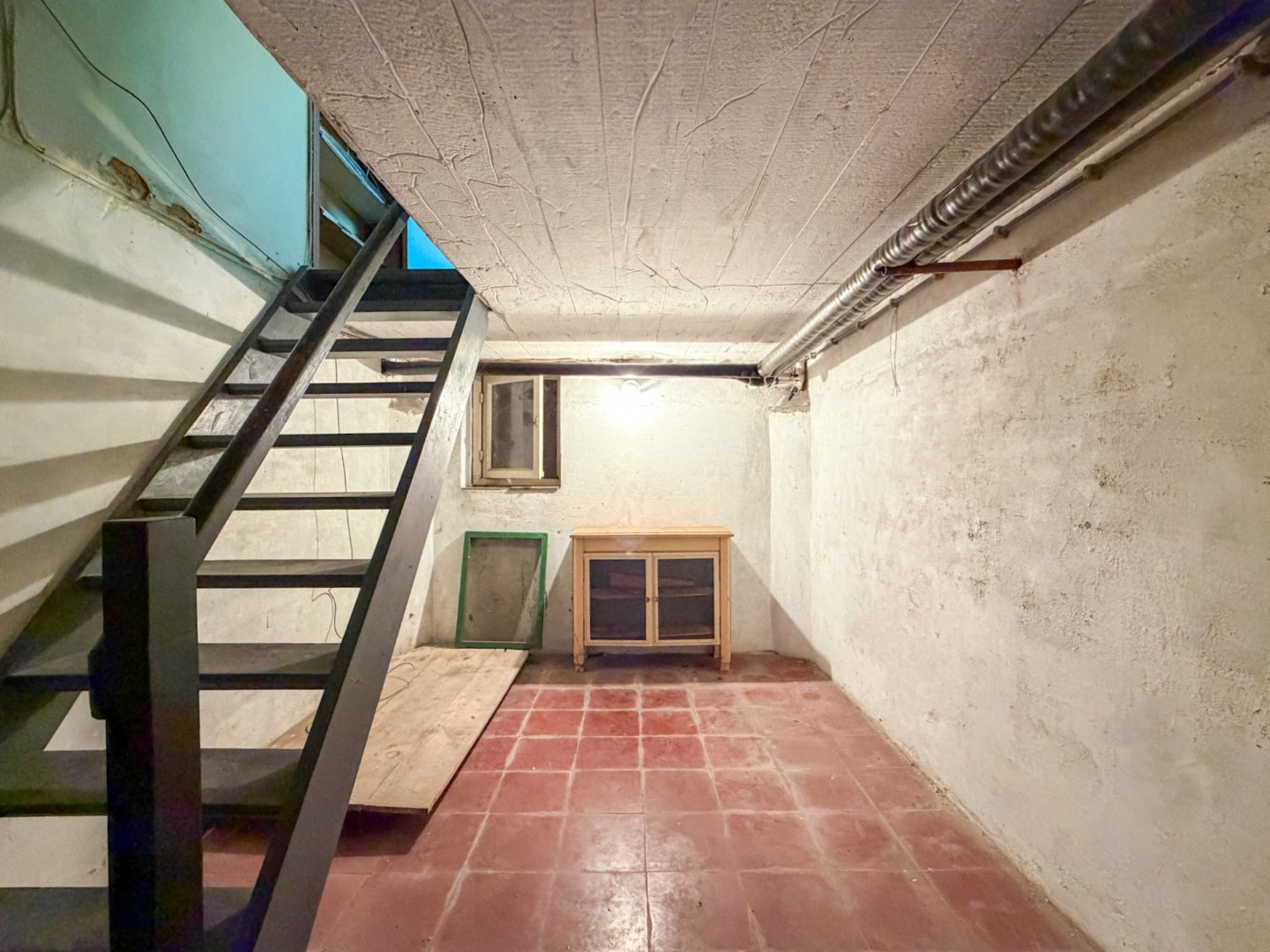 Te renoveren gezinswoning (433 m²), 3 slpk, garage en tuin, Torhout 