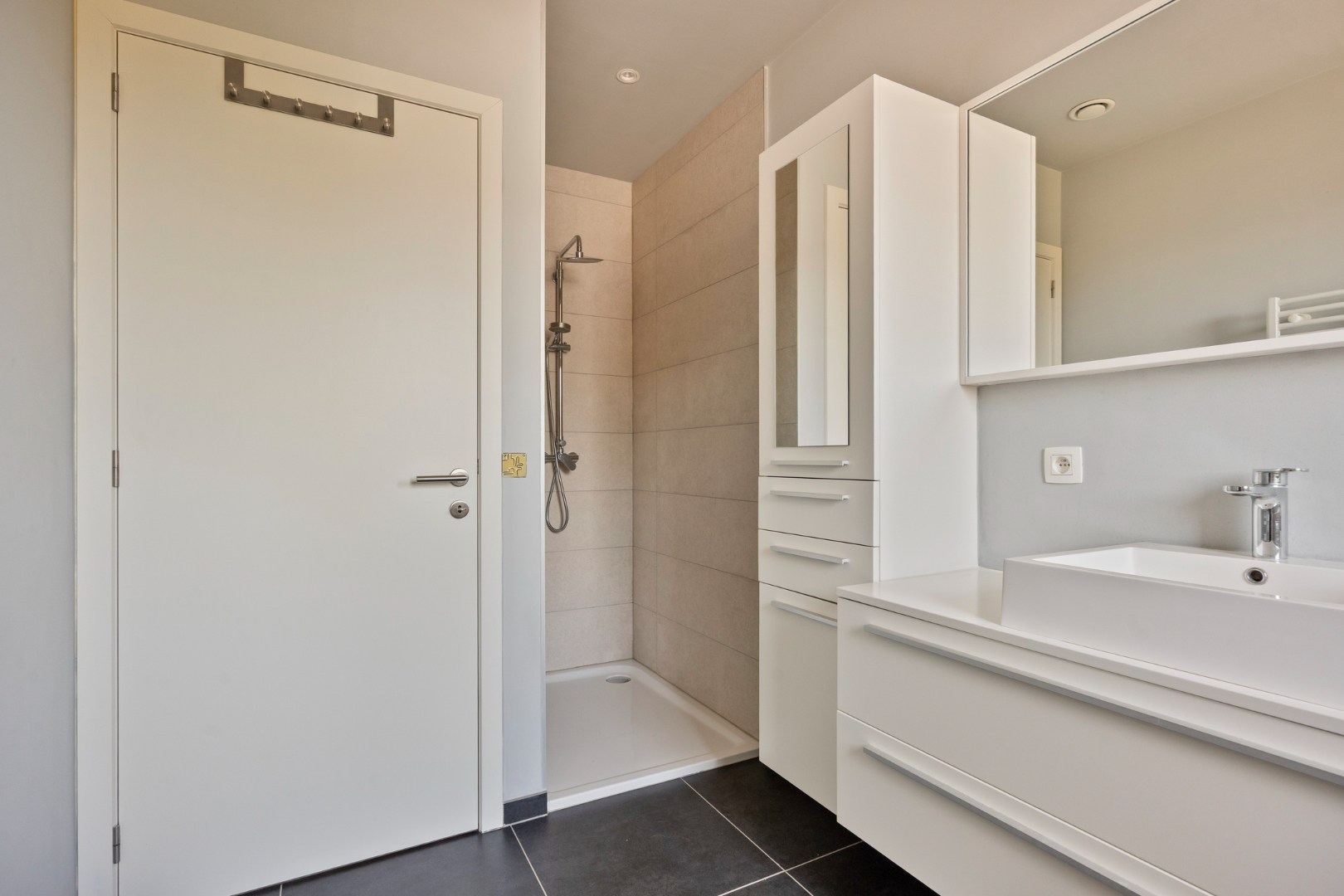 Badkamer met douche