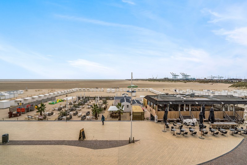 « Appartement de vacances spacieux avec 3 chambres à coucher - SVZ318 