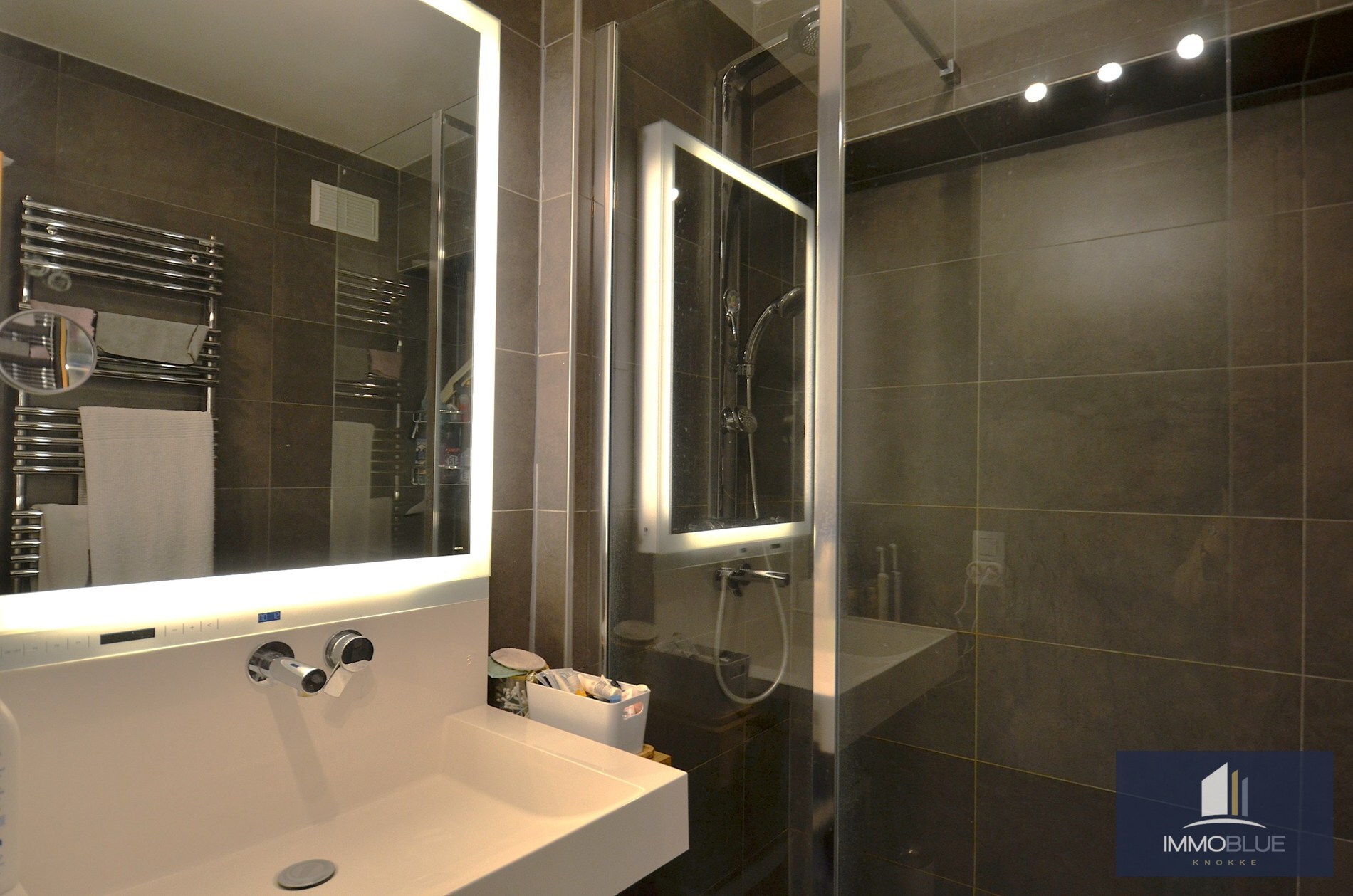 Exclusief: instapklare penthouse met een ruim zonnig terras. 