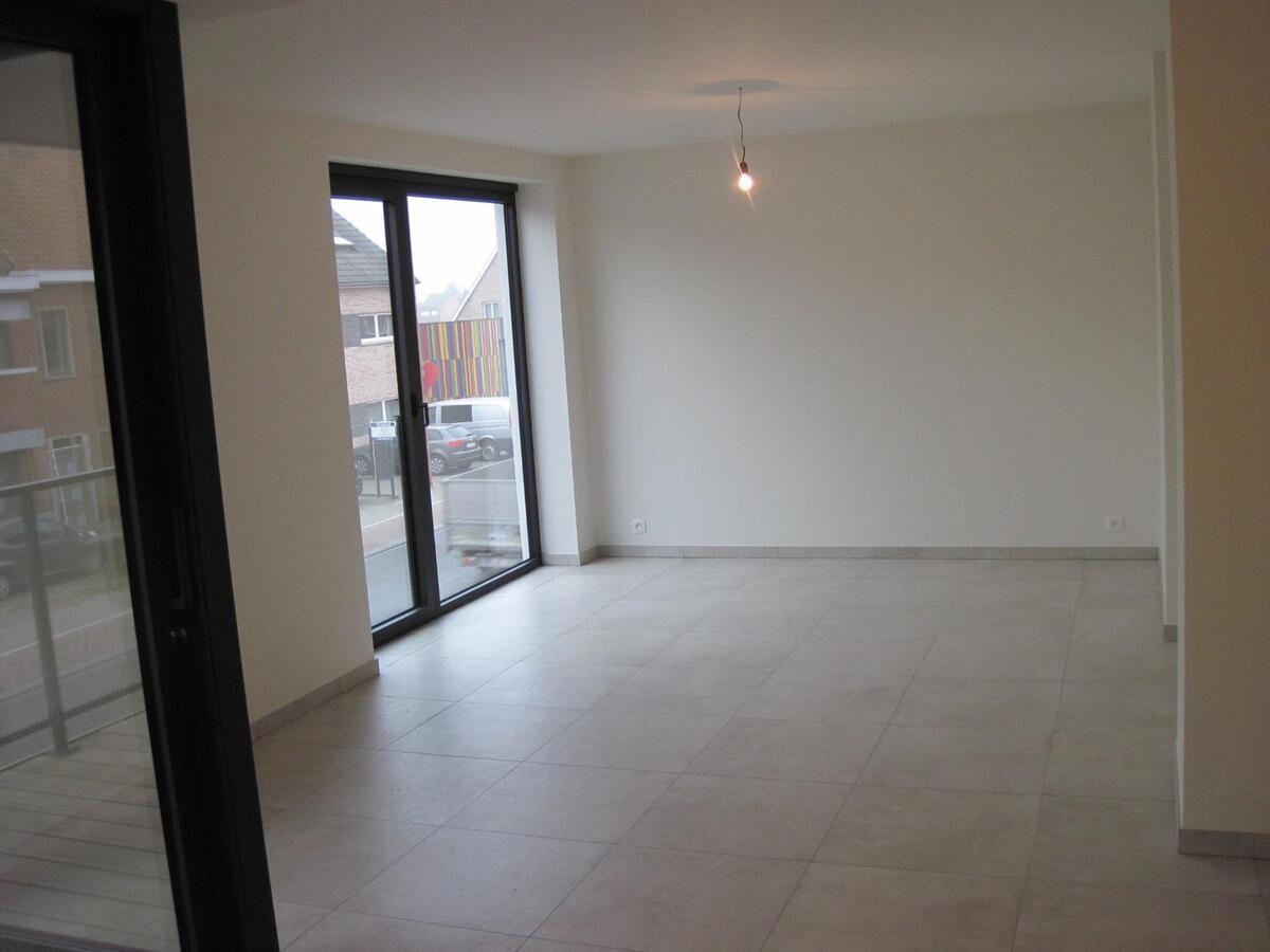 Nieuw appartement !    Kleine residentie met een sterke architectuur. 