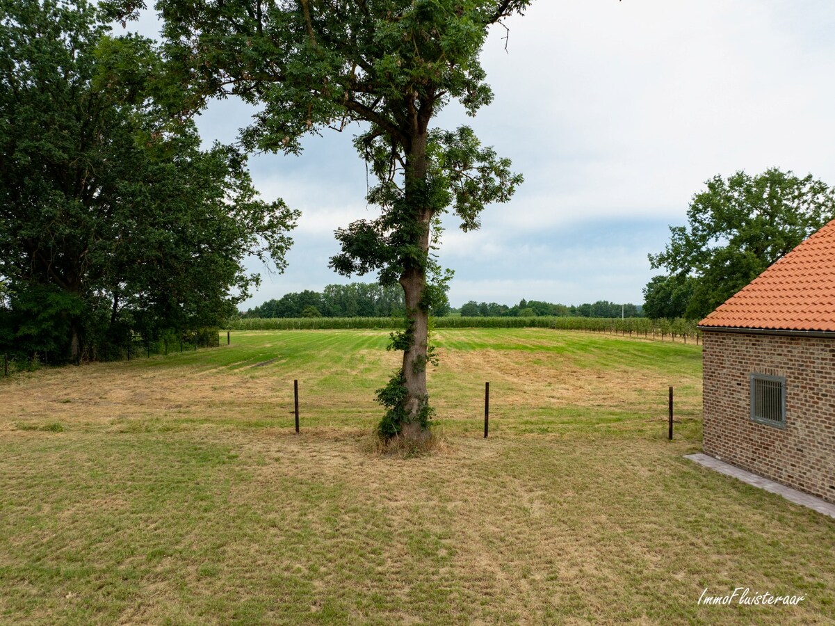 Charmante gerenoveerde woning met stalgebouw op ca. 2,6ha te Herk-de-Stad 