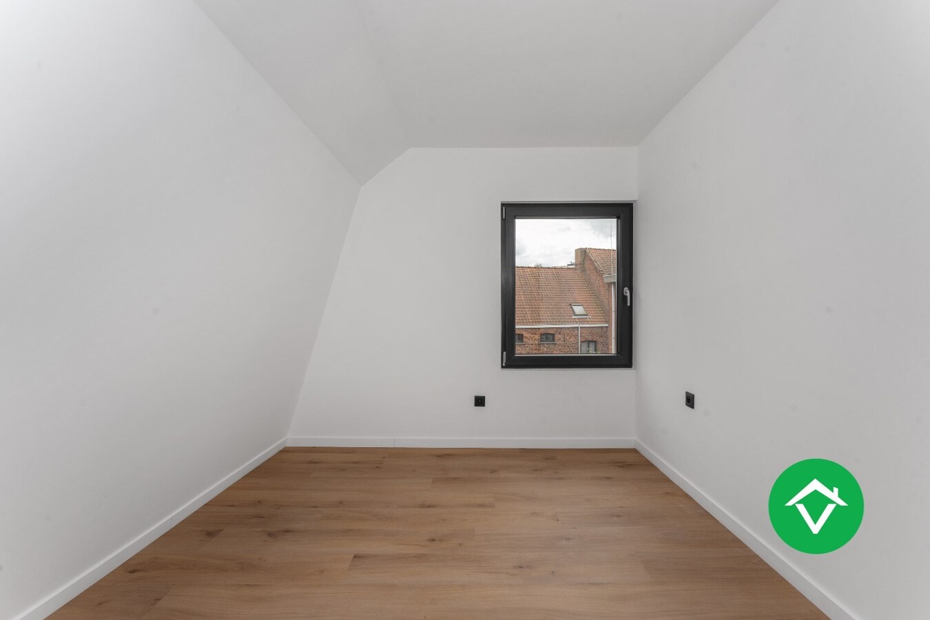 Gerenoveerde woning met 3 slaapkamers en stadstuin in hartje Roeselare 