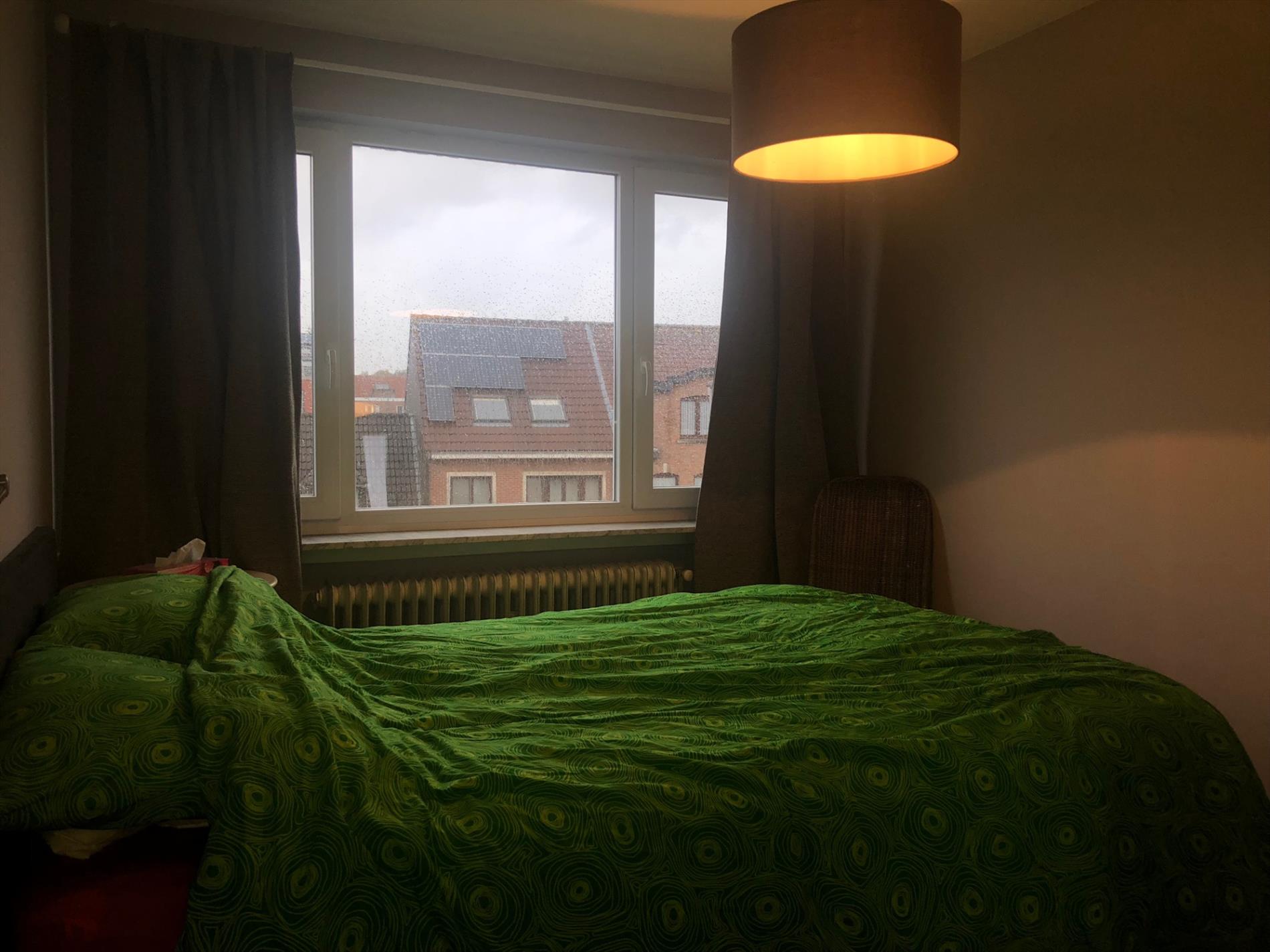 Mooi duplexappartement met 2 slaapkamers en garage 