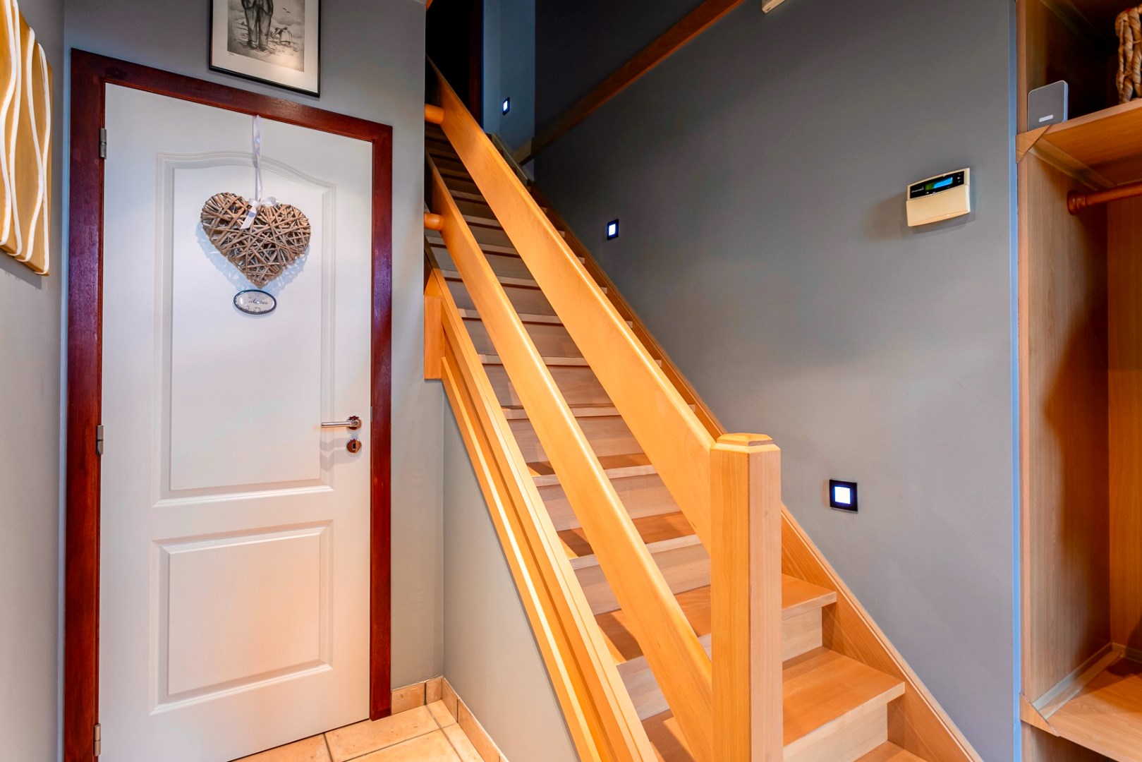 Instapklare woning met 3 slpks, garage, carport en tuin 