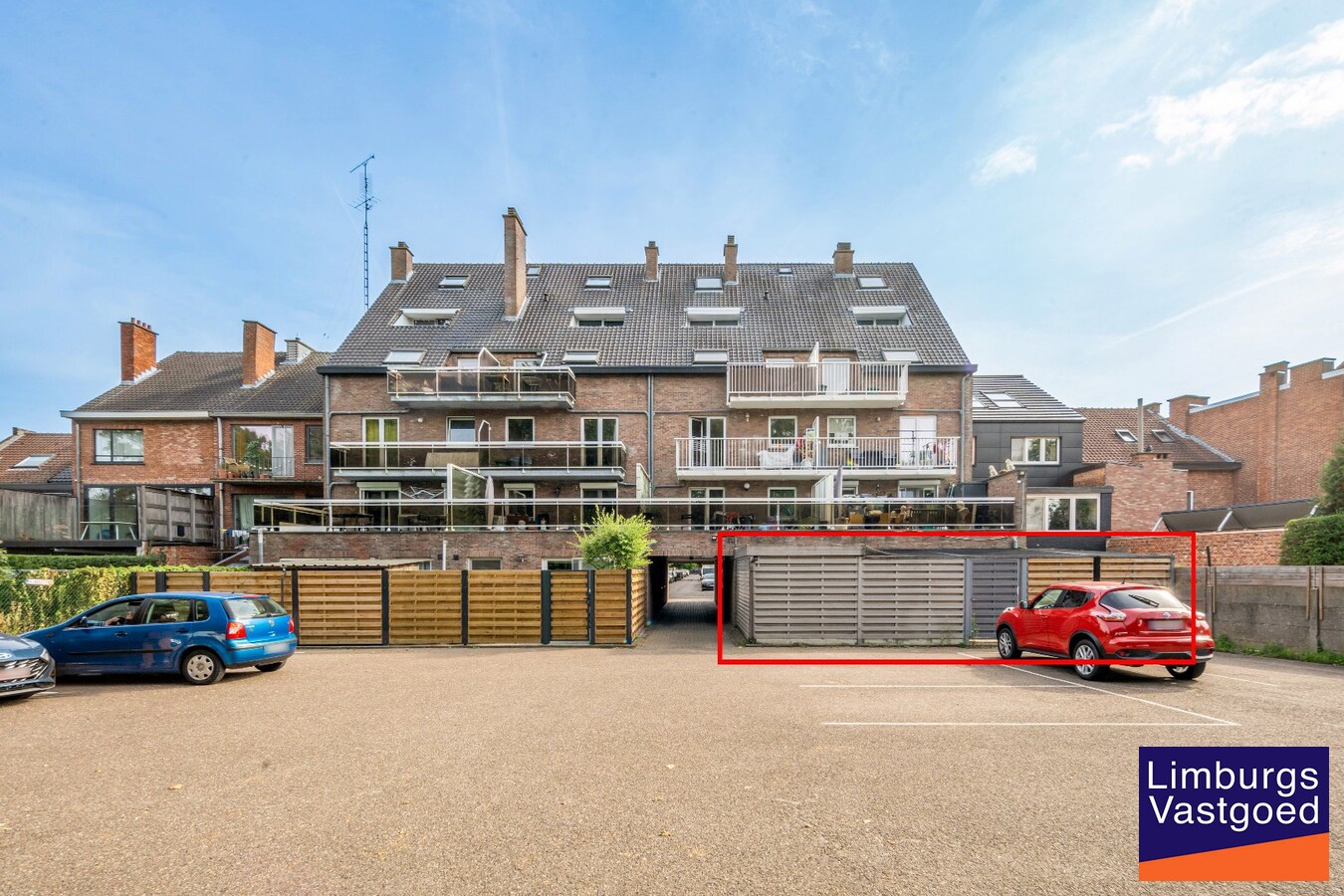 Gelijkvloers appartement, 78 m², 2 slpk, ruim terras, autostaanplaats 