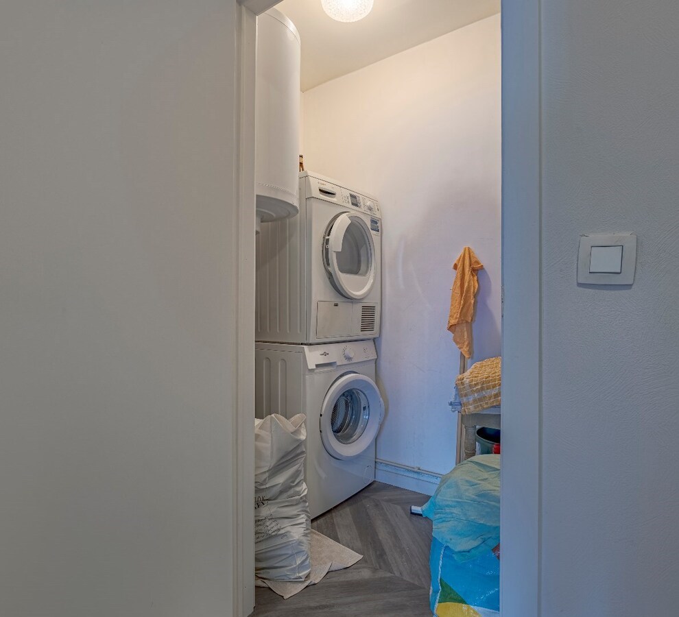 Instapklaar tweeslaapkamerappartement vlakbij de zeedijk. 