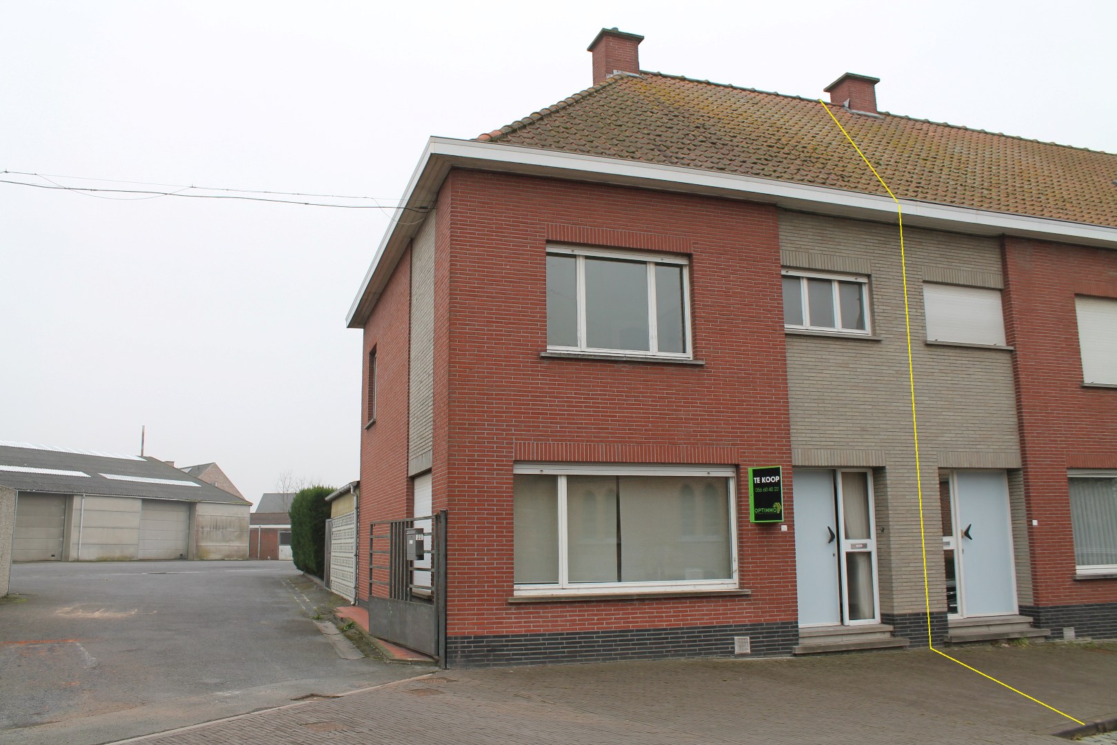 Halfopen, ruime woning met garage en tuin op 234 m² 