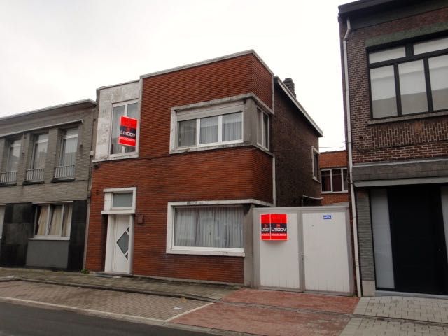 Te koop: half open bebouwing 