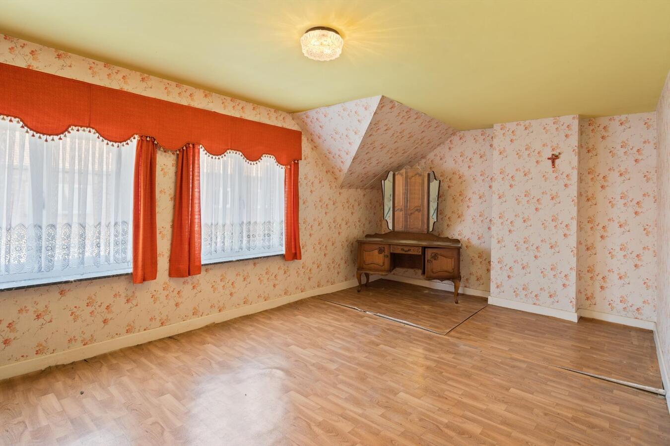 Verrassend ruime woning met zonnige tuin en garage 