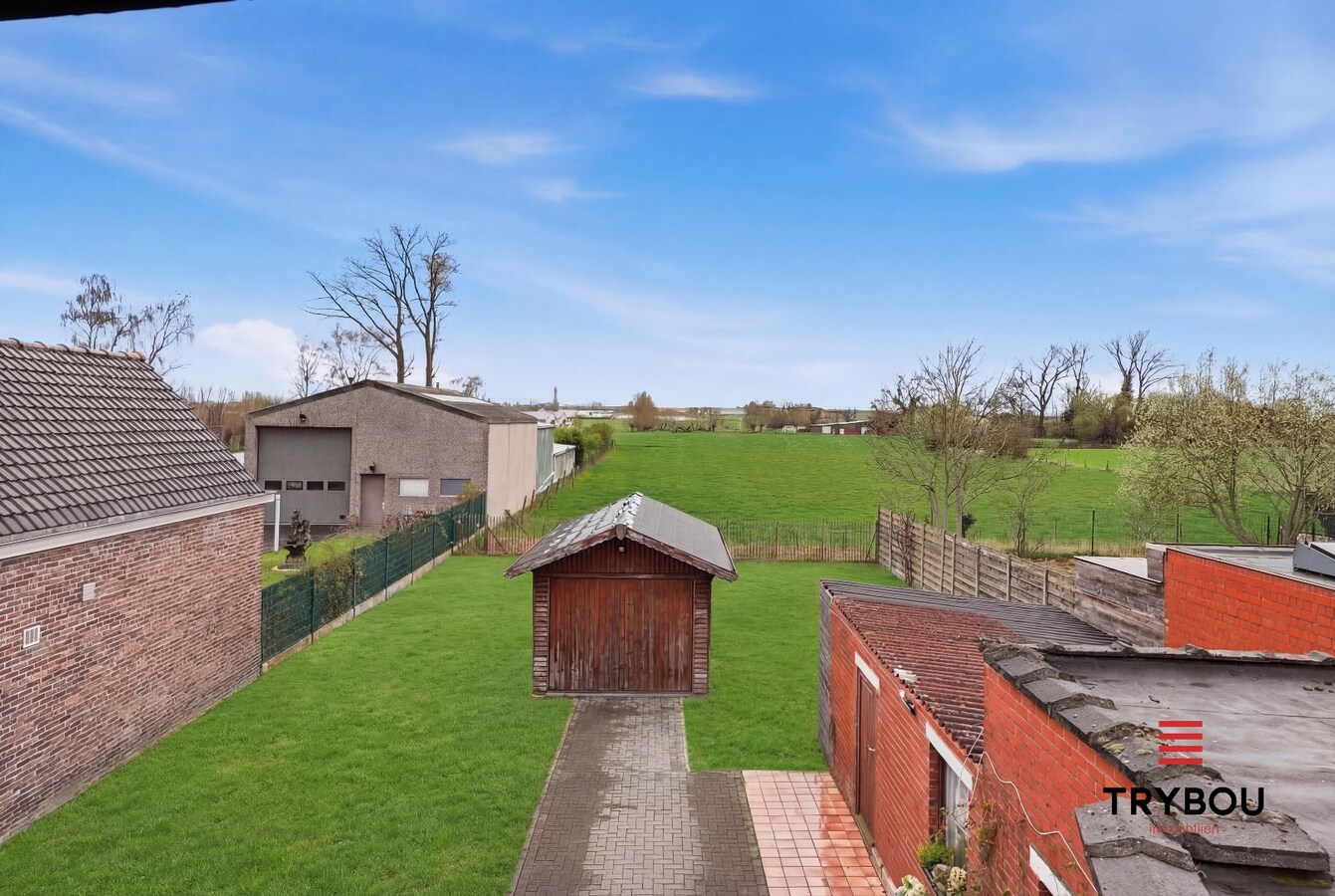 Rustig gelegen, alleenstaande woning op ruim perceel van 2210 m² 