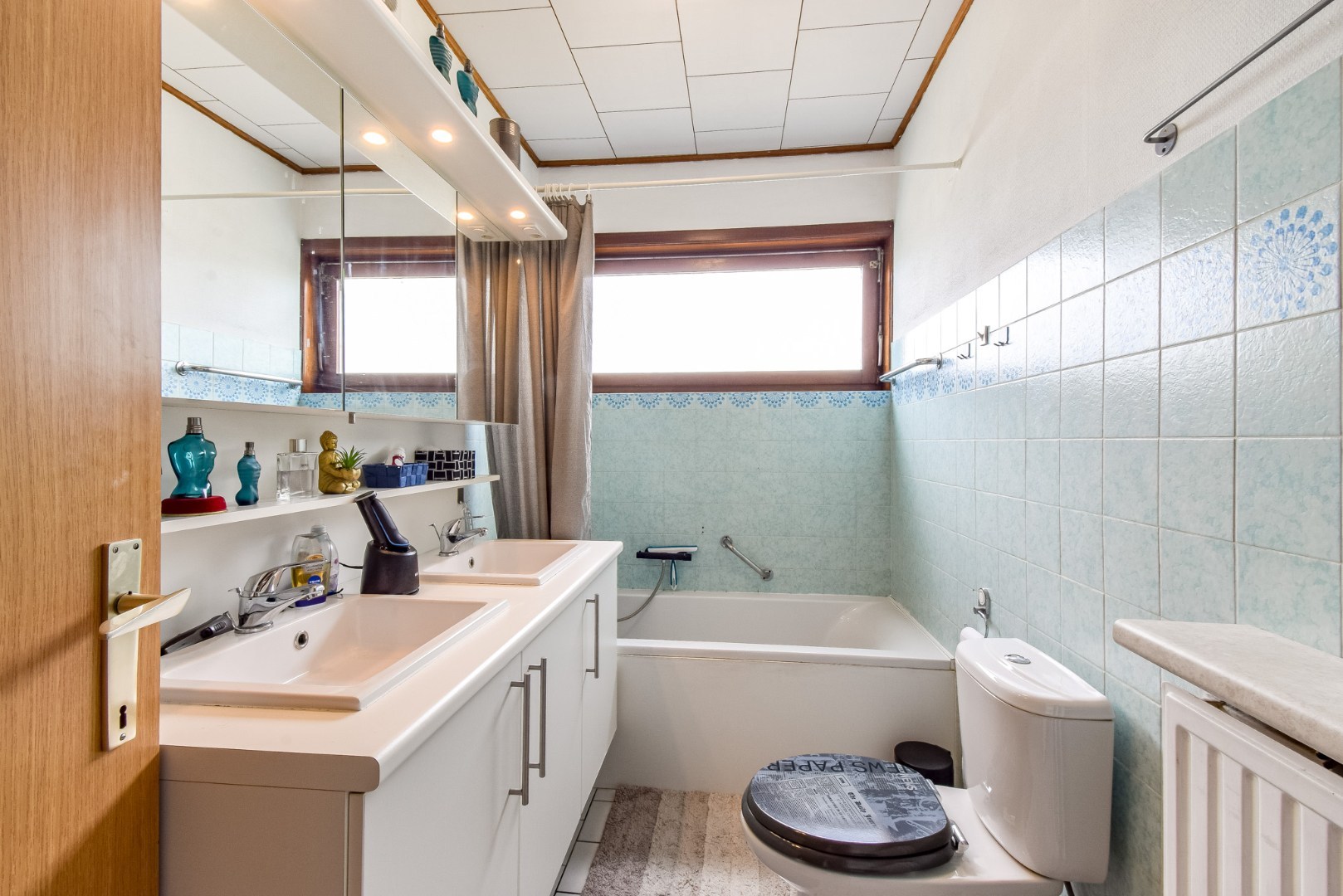 Ruime gezinswoning met grote tuin en 4 slaapkamers in  rustige woonwijk te Gistel 