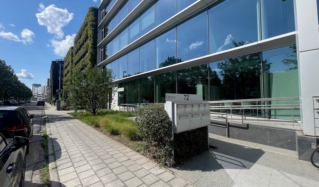 Hedendaagse kantoren te huur in Onyx Building te Berchem