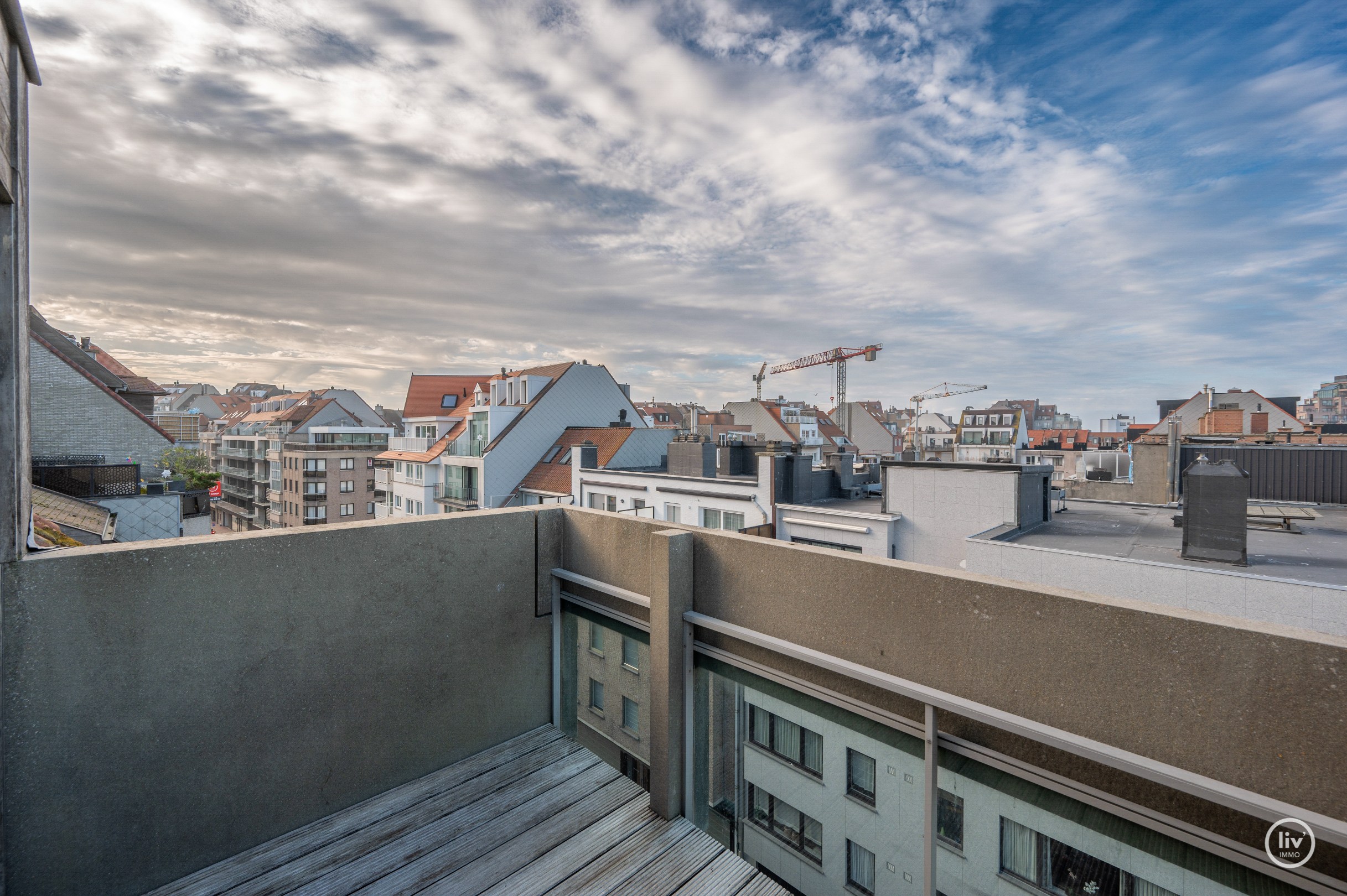 Stijlvolle en instapklare duplex met 2 ruime slaapkamers nabij het Rubensplein 