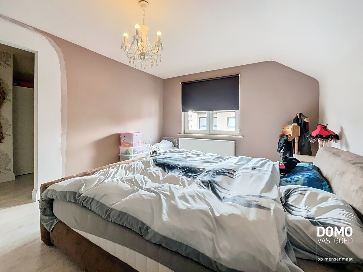 RUIME WONING MET 3 SLAAPKAMERS, TUIN EN RUIME PARKING IN SPALBEEK 