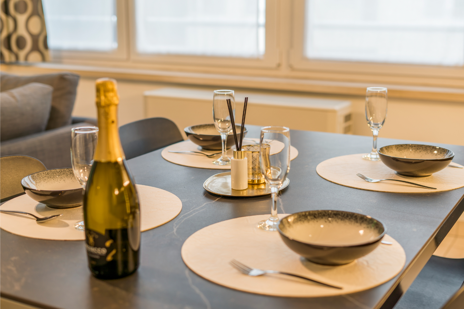 APPARTEMENT DE VACANCES  SITUÉ CENTRE VILLE (LOC. VACANCES) 