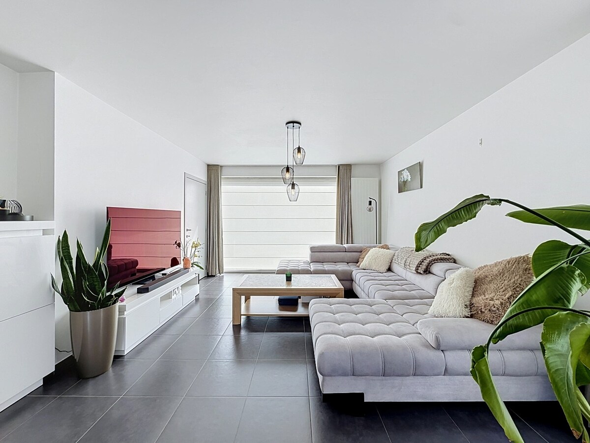 Recente woning met ruime tuin op wandelafstand van het centrum! 