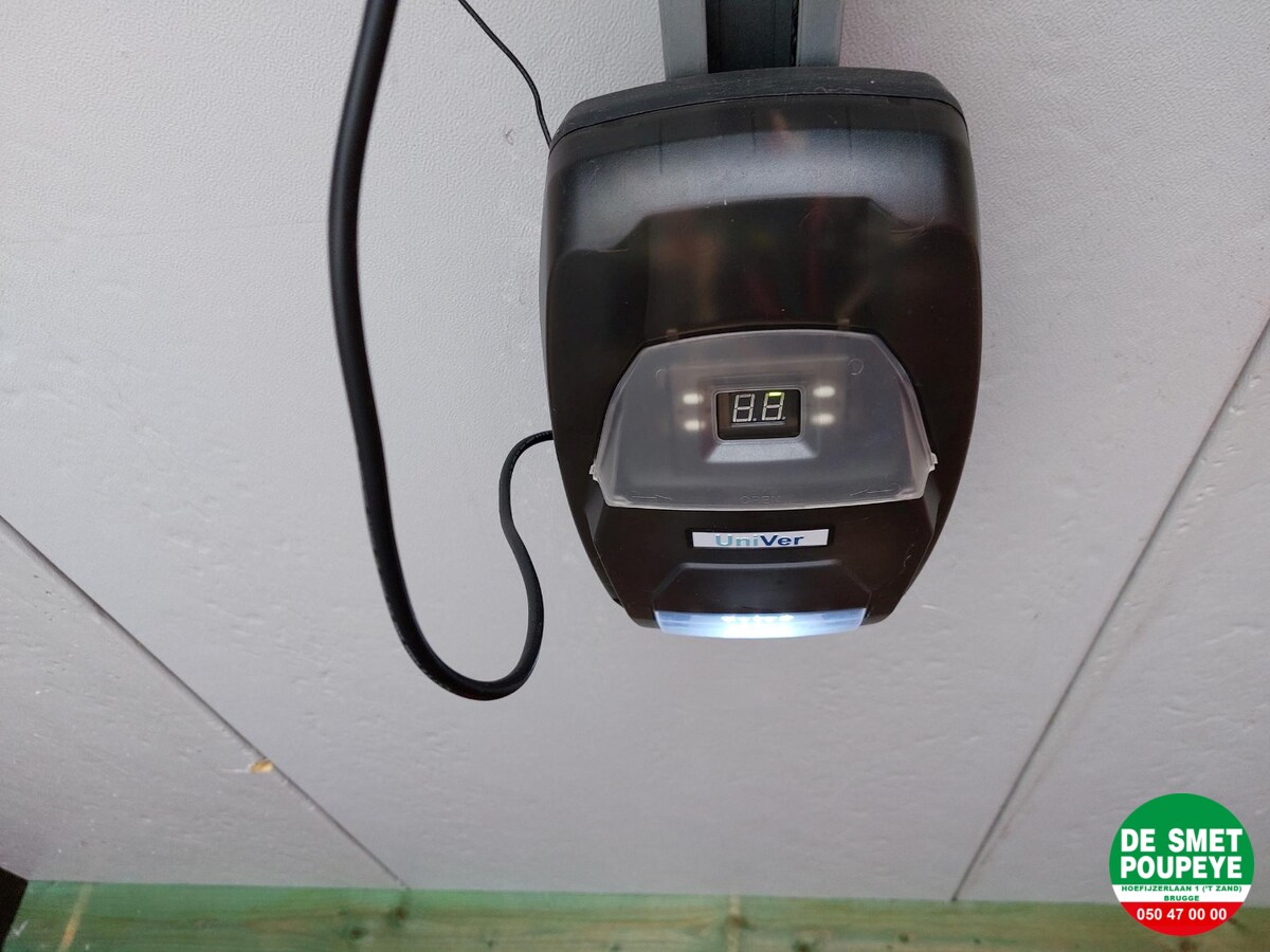 Centraal gelegen garagebox 