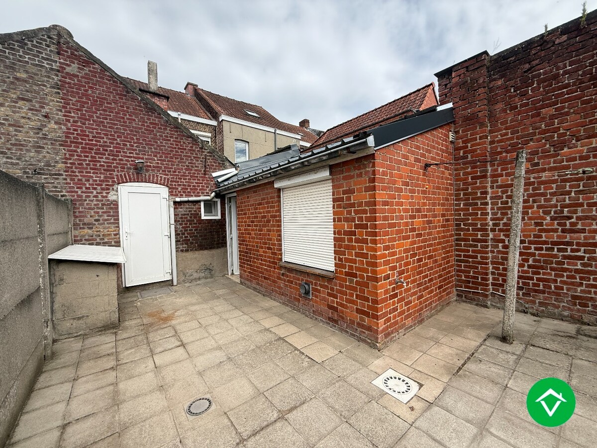 Gezellige rijwoning met 3 slaapkamers en tuin te centrum Roeselare 