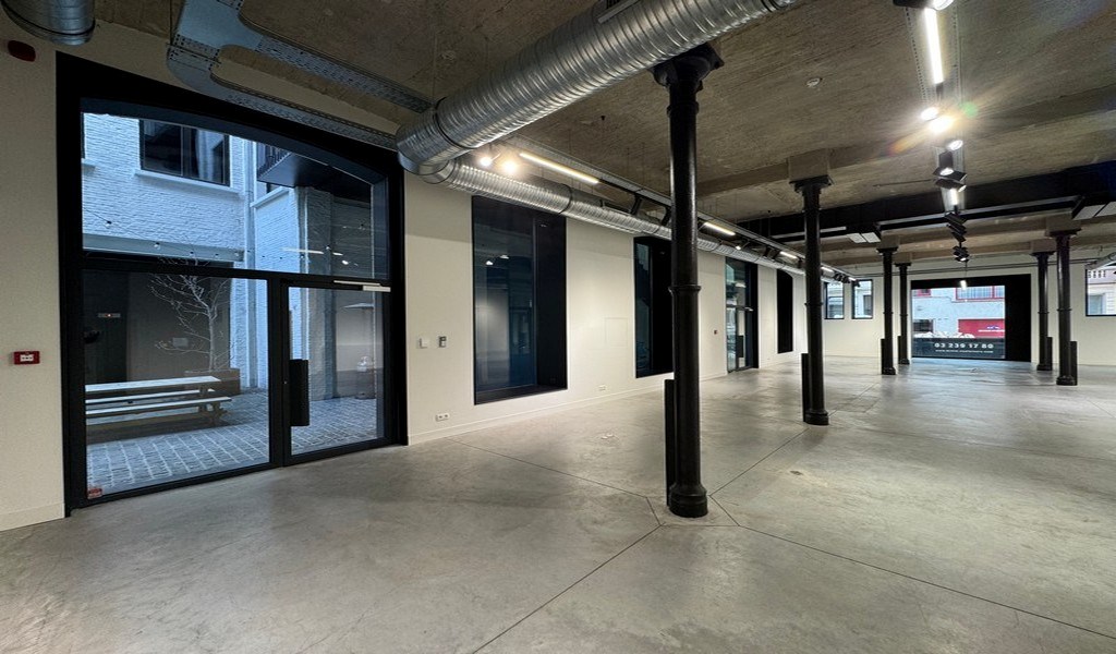 Kantoren en showrooms te huur Valkeniersnatie in Antwerpen