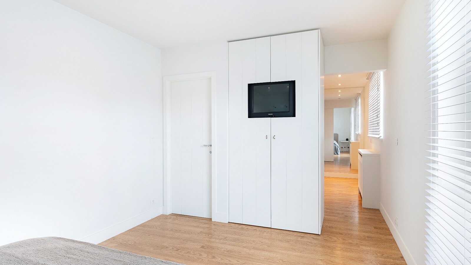 Instapklare en energiezuinige statige woning met tuin in rustige woonwijk te Knokke-Heist 