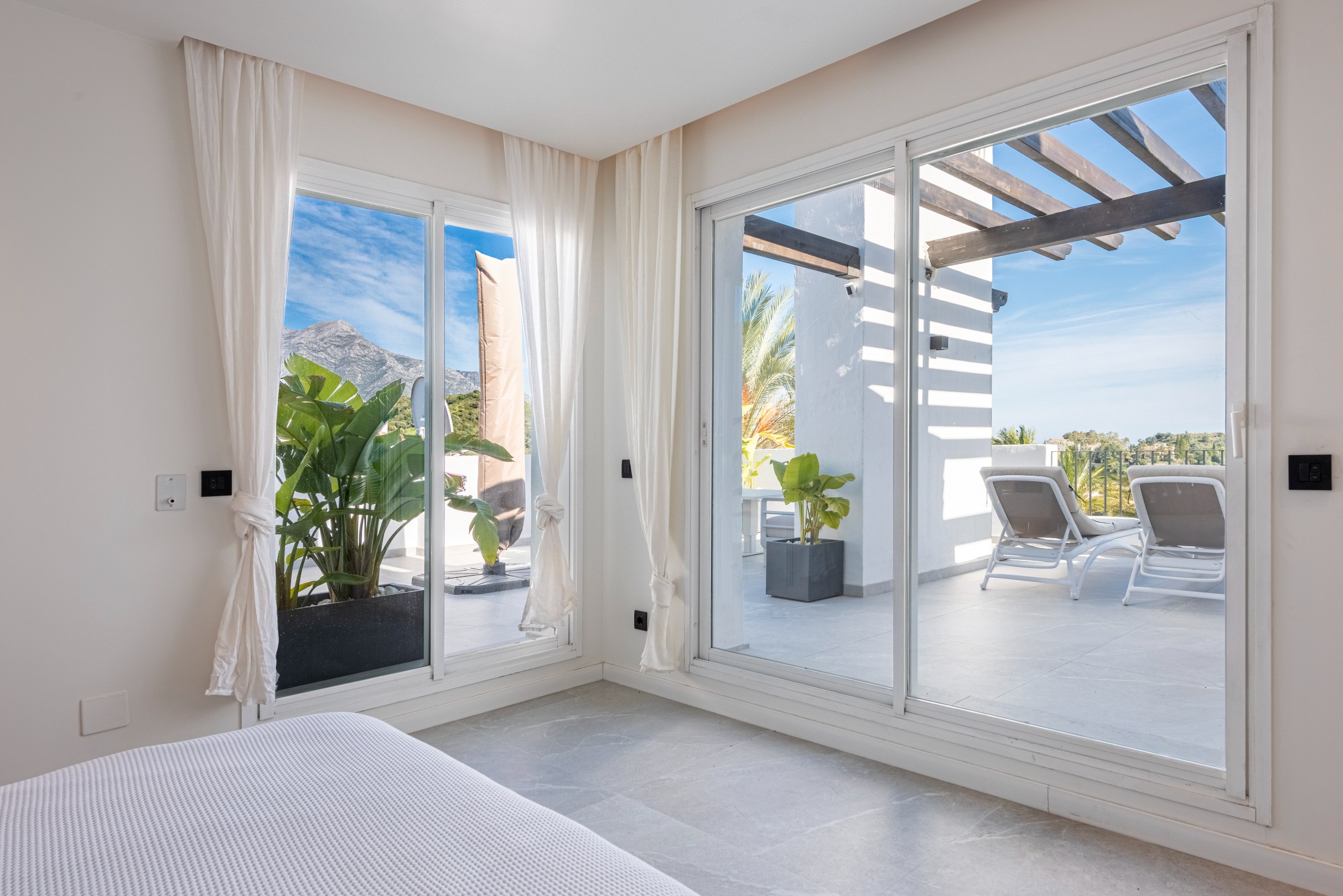 Duplex Penthouse avec vue panoramique sur la mer et le golf - Urb. Altos de La Quinta 