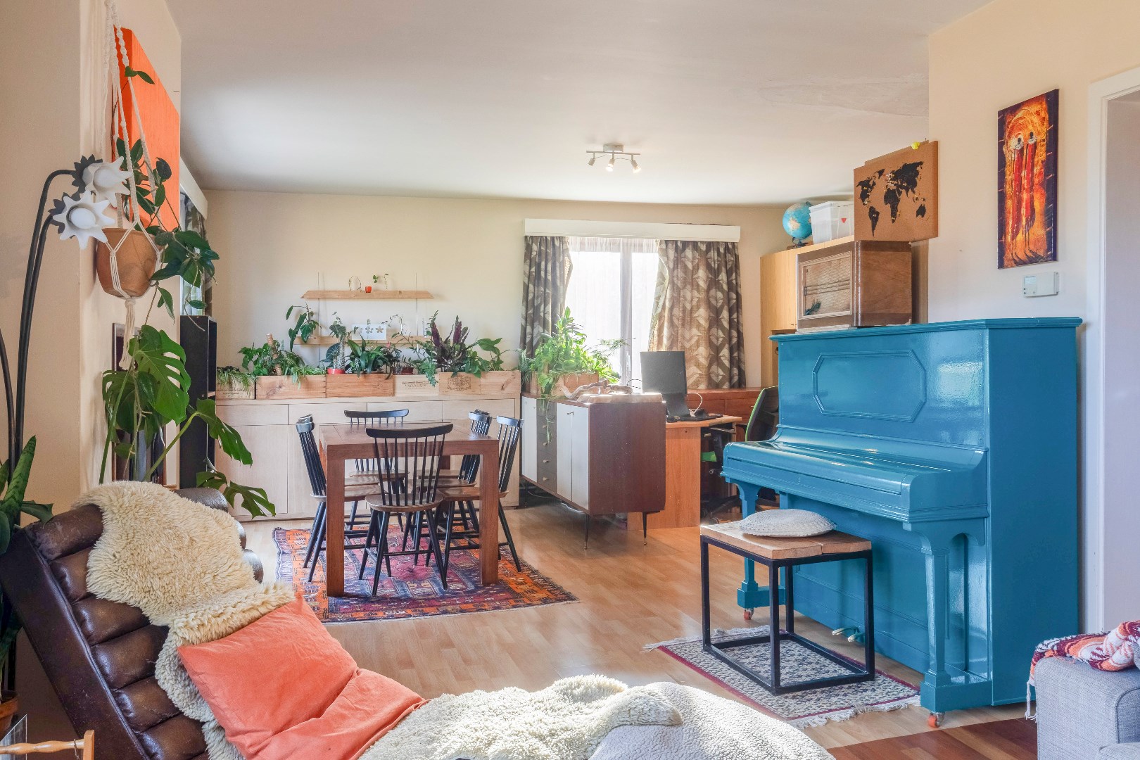 Ruime open bebouwing nabij het centrum van de Pinte 