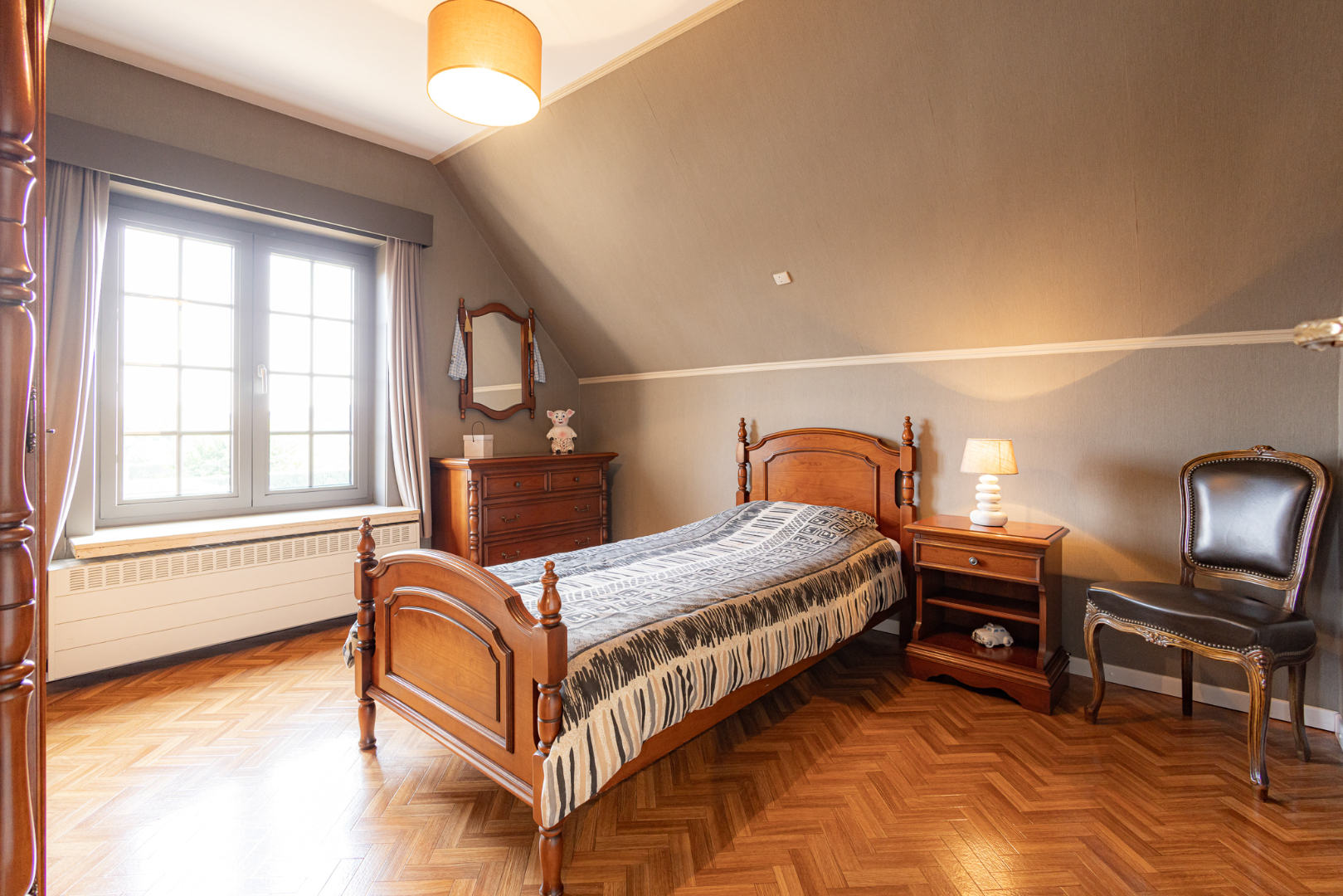 Ruime energiezuinige instapklare villa te Eeklo 