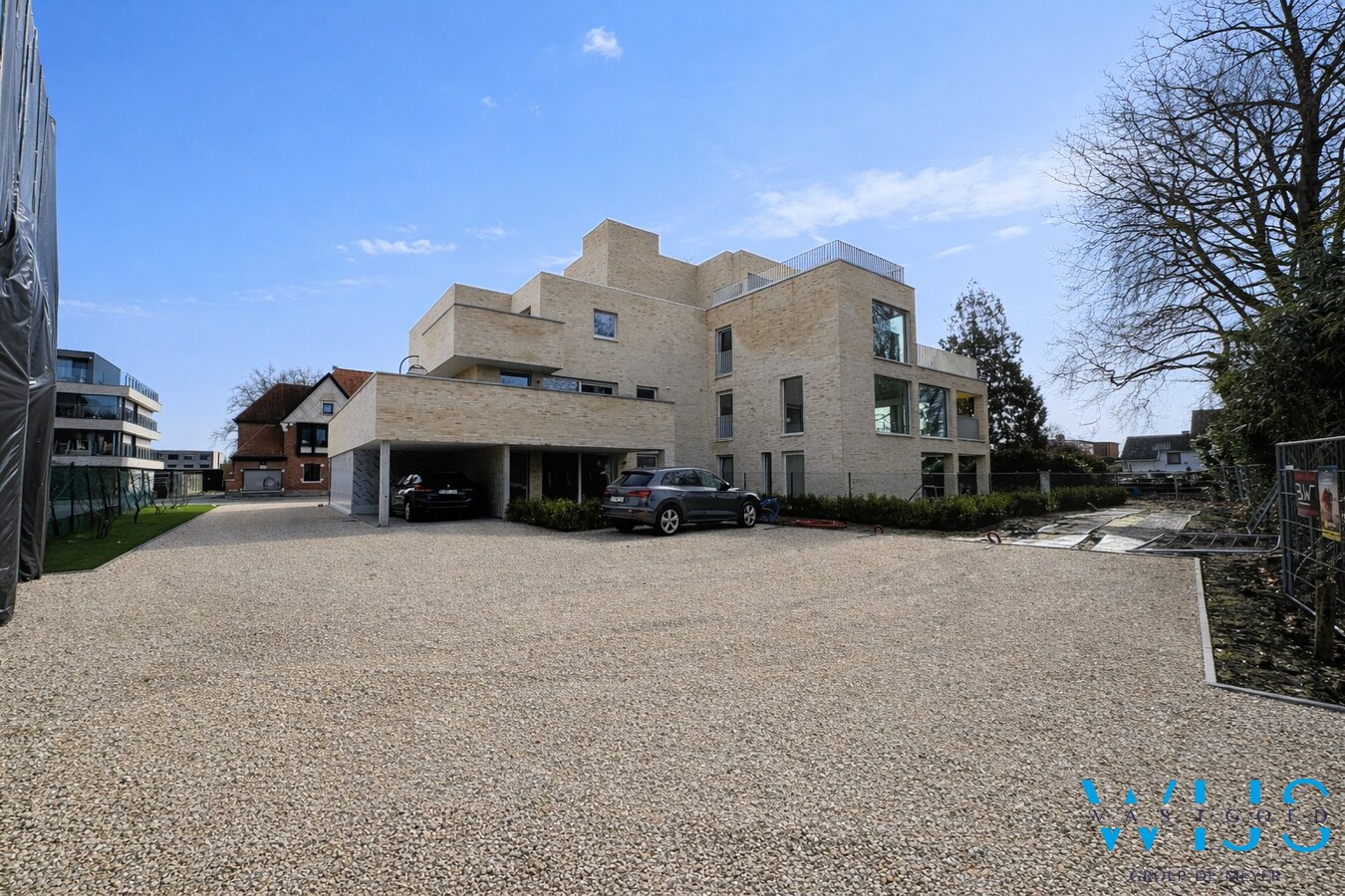 Stijlvol nieuwbouwappartement met privatief terras in hartje Wachtebeke 