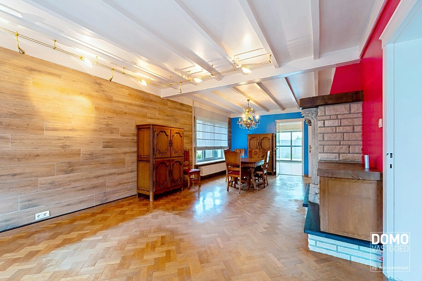 Ruime woning met weiland te koop te Alken 