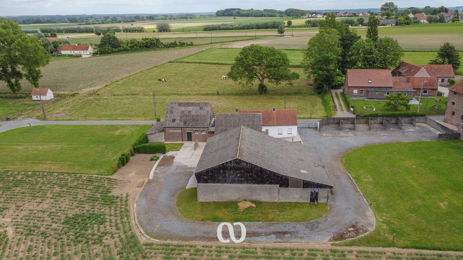 Prachtig gelegen hoeve met gronden op meer dan 3,5 ha 