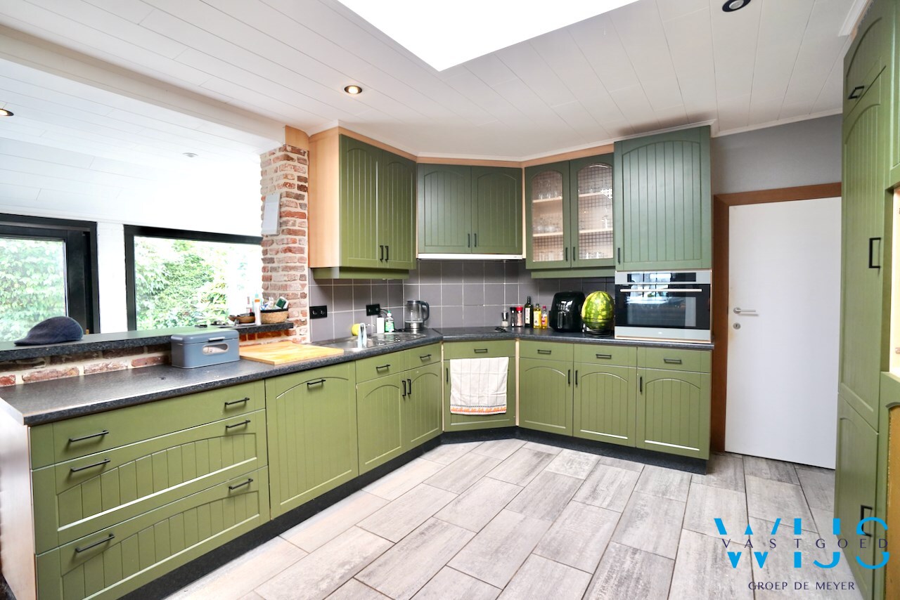 Instapklaar woonhuis op perceel van 450m² te ERTVELDE ! 