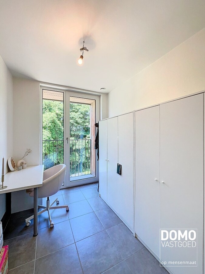 Appartement met autostaanplaats en 2 slaapkamers te Hasselt - Energielabel A 