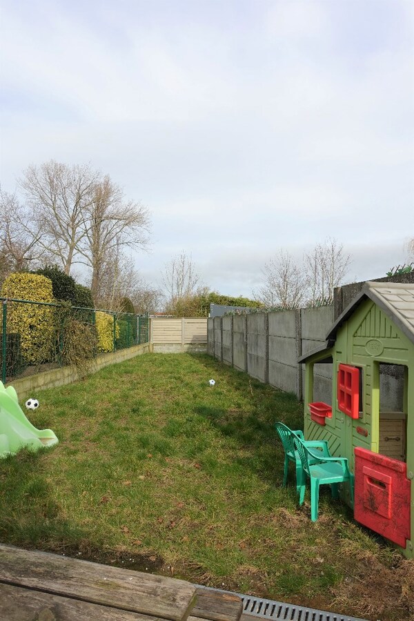 Instapklare gerenoveerde woning met tuin! 
