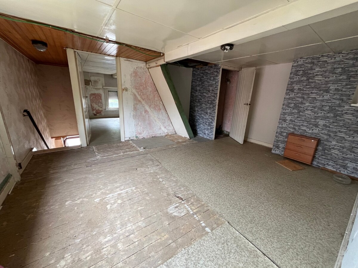 Te renoveren half open bebouwing te Gavere 