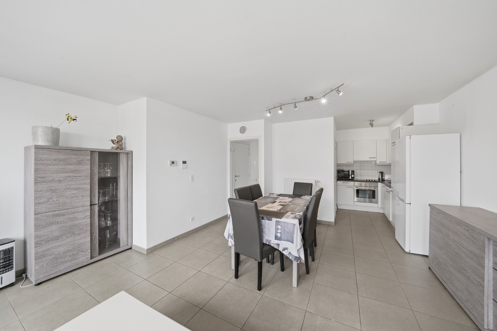 Lichtrijk 2-slaapkamerappartement met prachtig open uitzicht in Oostende 