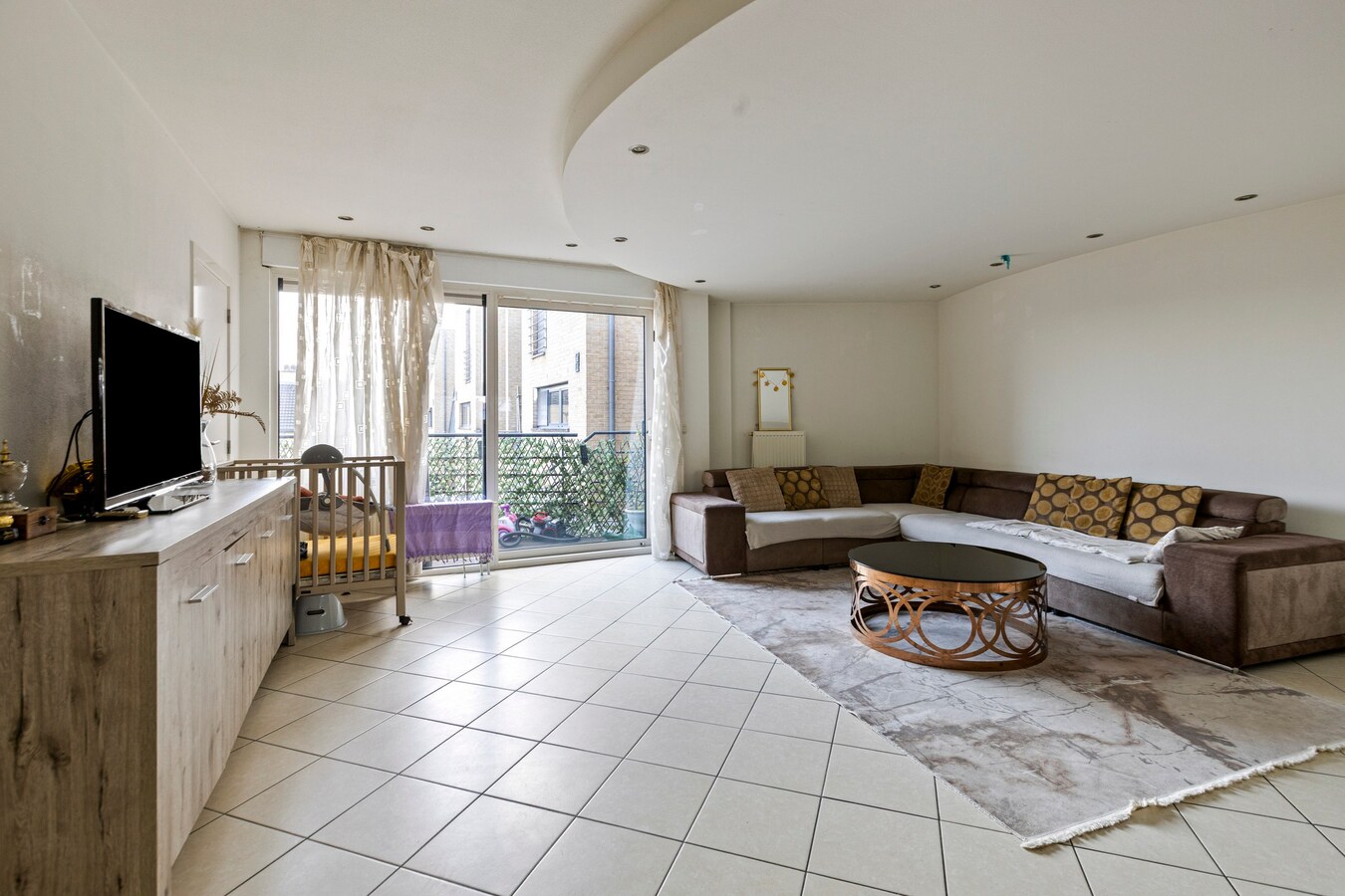 Centrum Dilsen: comfortabel appartement met terras en parking 