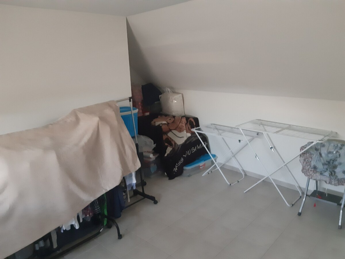Ruim duplex 2 slpk-appartement in centrum Gavere. 